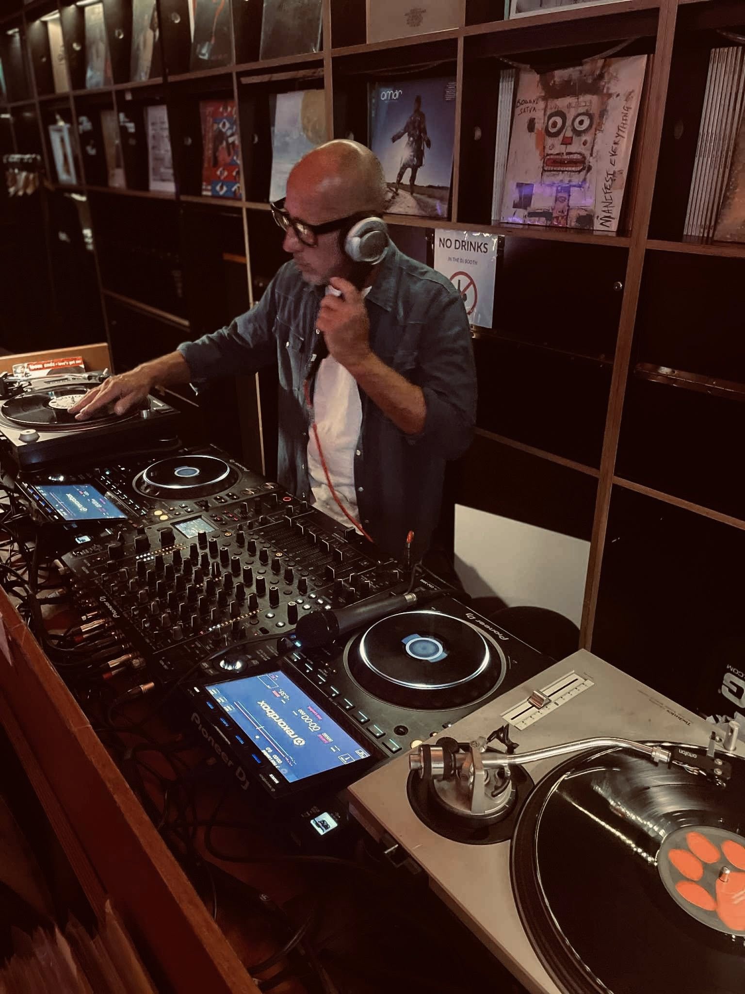 Greg Austin – Capsule Records